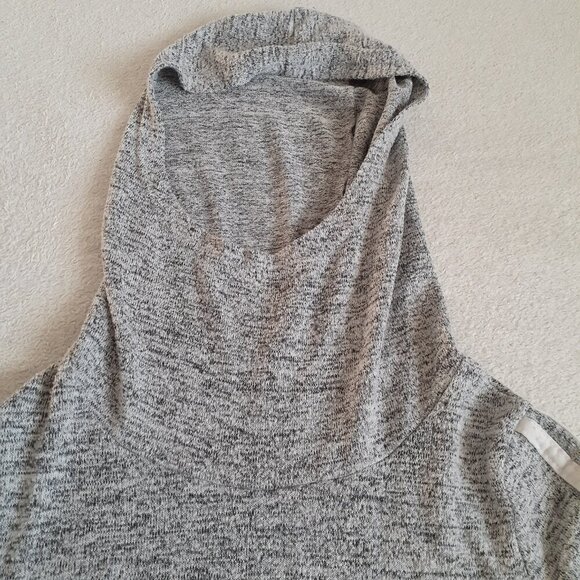 Urban Kids Girl's Size M (10-12) Gray Lightweight Knit Hooded Sweater - Picture 3 of 8